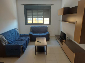Acogedor piso de 2 dormitorios en Viator - Alborania